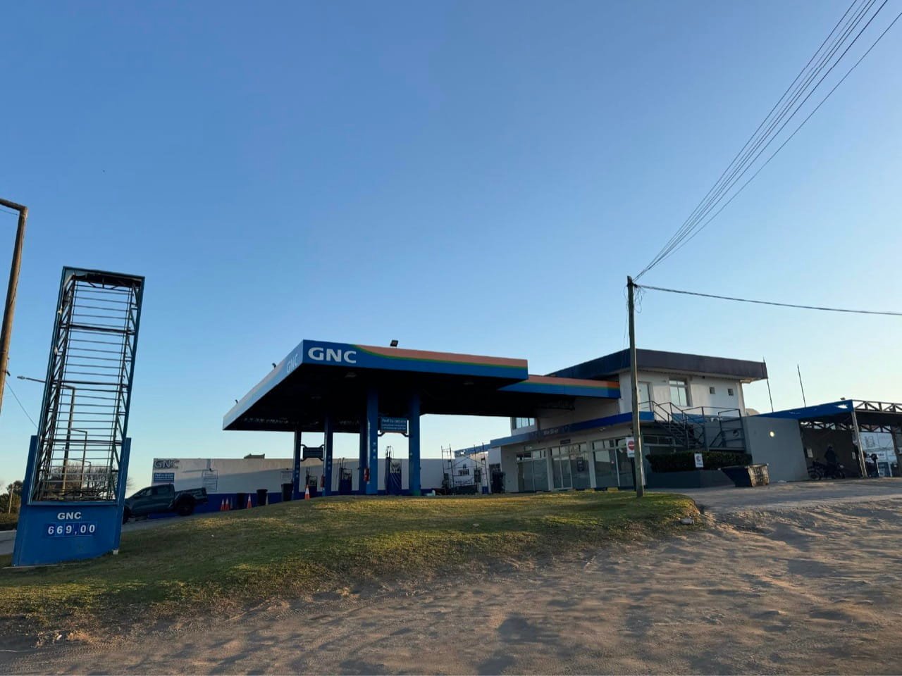 Estación de servicio GNC antes del rebranding